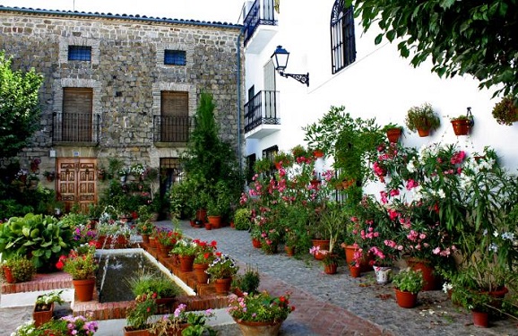 casas rurales en Iznatoraf