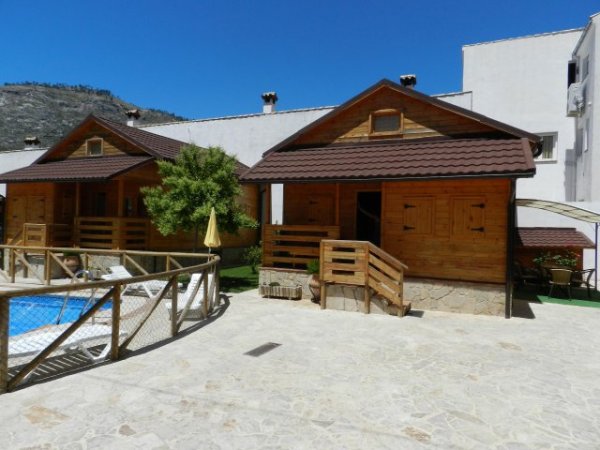 Cabañas  El Rinconcillo Casas de madera en La Iruela Arroyo frio 